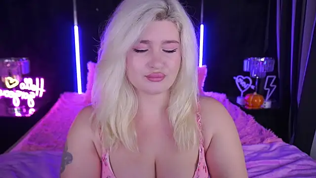 Snapshot of CocoSecretss chatting on 11-21-25, 07:51 CocoSecretss online show from 11-21-25, 07:51