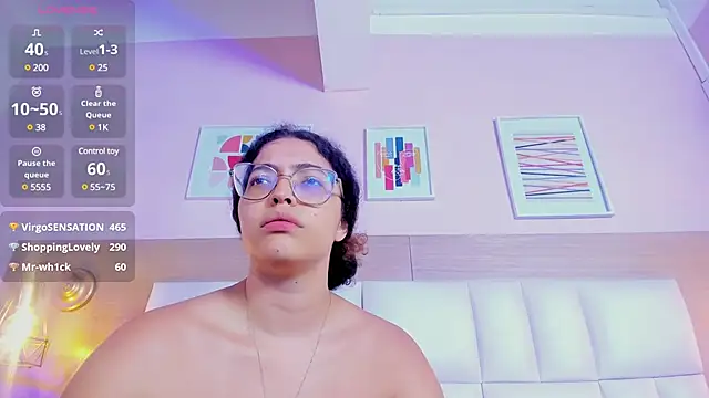 Snapshot of Dollar-girl chatting on 03-21-25, 05:56 Dollar-girl online show from 03-21-25, 05:56