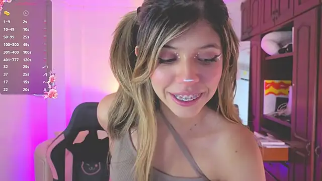 NATAASHA    online show from 09-22-25, 04:03