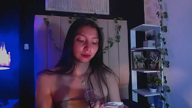 kendall saenz online show from 10-23-25, 07:34