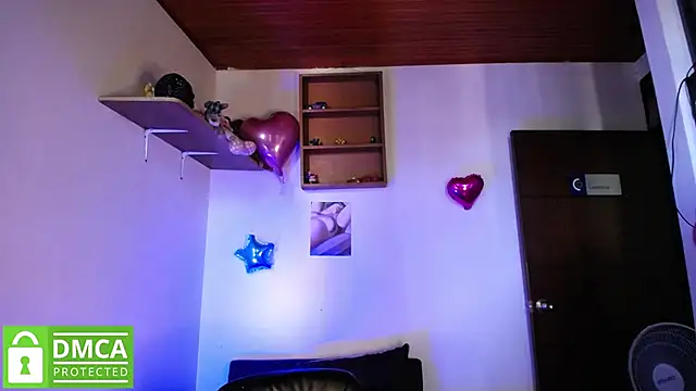 Snapshot of Mr_MrsCurie chatting on 01-27-25, 09:00 Mr MrsCurie online show from 01-27-25, 09:00