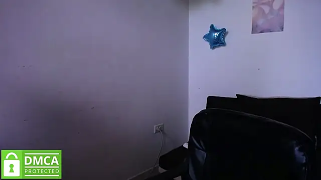 Snapshot of Mr_MrsCurie chatting on 01-29-25, 08:25 Mr MrsCurie online show from 01-29-25, 08:25