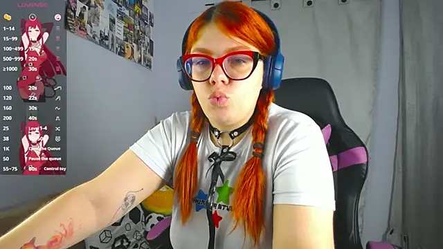 lucie nicolls online show from 03-07-25, 08:22