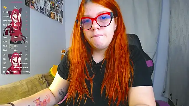 lucie nicolls online show from 03-09-25, 09:46