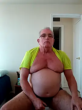 Snapshot of ShoreCock chatting on 12-21-24, 02:04 ShoreCock online show from 12-21-24, 02:04