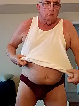 Snapshot of ShoreCock chatting on 03-19-25, 06:44 ShoreCock online show from 03-19-25, 06:44