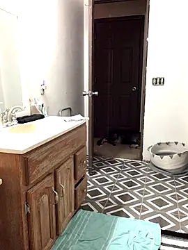 SidneyRaee online show from 10-01-25, 02:56