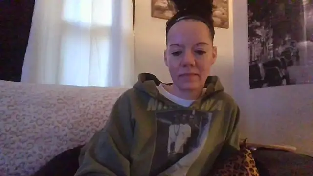 Snapshot of SidneyRaee chatting on 11-02-25, 03:14 SidneyRaee online show from 11-02-25, 03:14