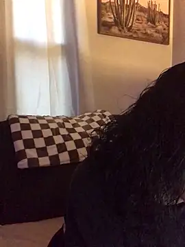 Snapshot of SidneyRaee chatting on 11-17-25, 07:19 SidneyRaee online show from 11-17-25, 07:19