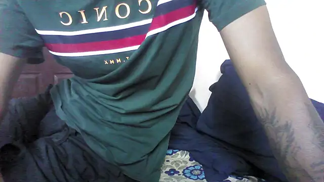 Snapshot of just_fucks chatting on 09-18-25, 10:28 just fucks online show from 09-18-25, 10:28