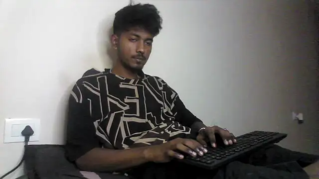 Snapshot of just_fucks chatting on 10-13-25, 09:04 just fucks online show from 10-13-25, 09:04