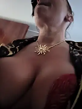 Snapshot of TheGoddessBianca chatting on 10-02-25, 06:31 TheGoddessBianca online show from 10-02-25, 06:31