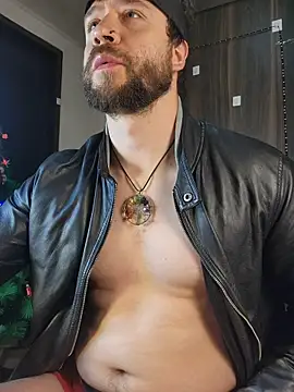 Snapshot of just_maxii chatting on 12-17-25, 11:55 just maxii online show from 12-17-25, 11:55