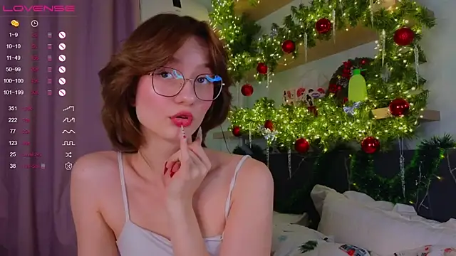 Snapshot of IdaValenti chatting on 01-23-25, 01:08 IdaValenti online show from 01-23-25, 01:08
