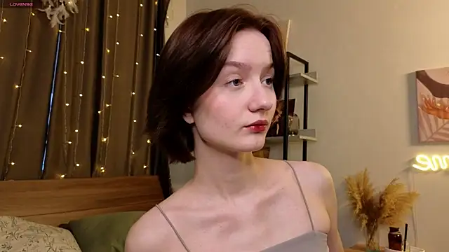 Snapshot of IdaValenti chatting on 02-22-25, 01:55 IdaValenti online show from 02-22-25, 01:55