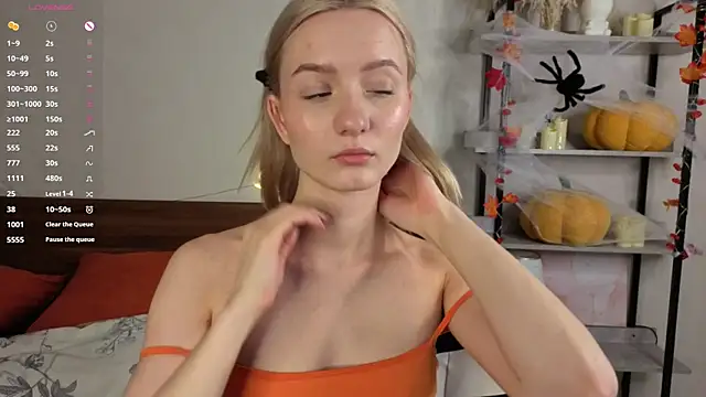 Snapshot of IdaValenti chatting on 11-09-25, 11:14 IdaValenti online show from 11-09-25, 11:14