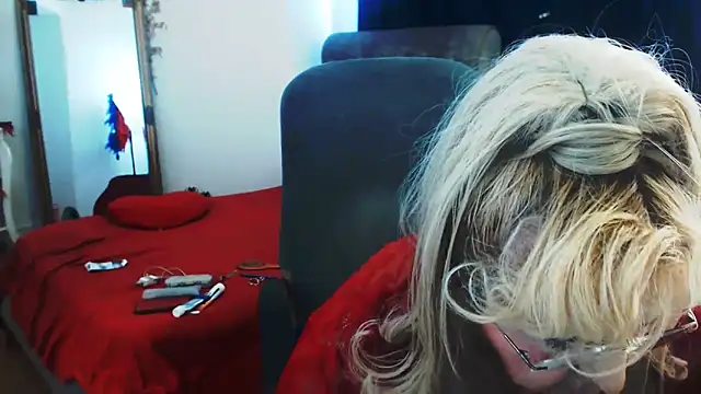 MatureExtasy online show from 10-01-25, 09:26