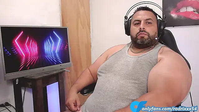 Snapshot of rodrix54 chatting on 01-04-25, 01:10 rodrix54 online show from 01-04-25, 01:10