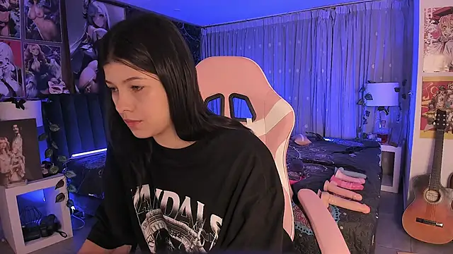 LanaKyutt online show from 01-30-25, 01:00