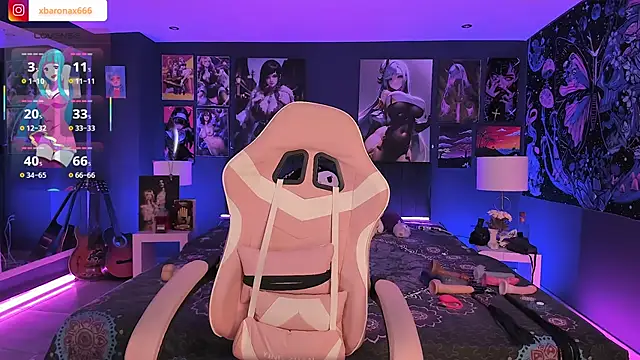 LanaKyutt online show from 10-05-25, 03:10