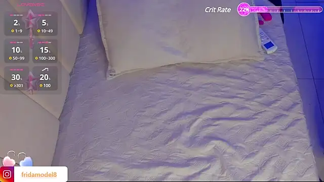 Snapshot of _frida1 chatting on 01-10-25, 01:09 frida1 online show from 01-10-25, 01:09