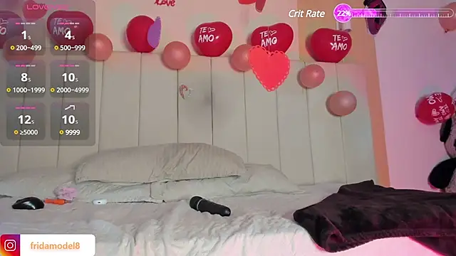 Snapshot of _frida1 chatting on 02-12-25, 01:06 frida1 online show from 02-12-25, 01:06