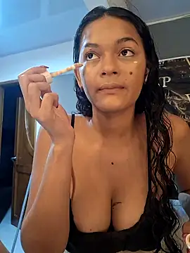 Snapshot of _frida1 chatting on 02-27-25, 12:34 frida1 online show from 02-27-25, 12:34