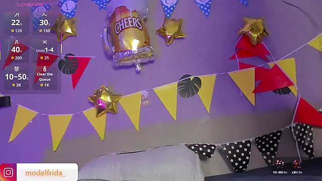 Snapshot of _frida1 chatting on 09-23-25, 12:52 frida1 online show from 09-23-25, 12:52