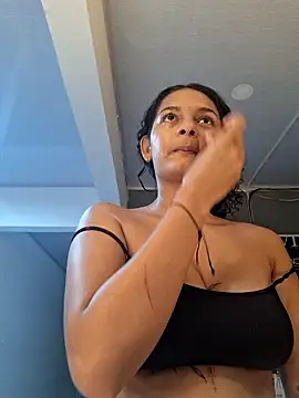 Snapshot of _frida1 chatting on 09-30-25, 12:54 frida1 online show from 09-30-25, 12:54