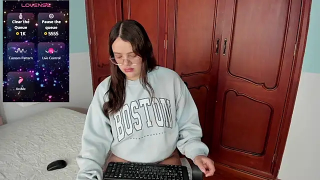  Sarahh 0 online show from 12-12-24, 01:39