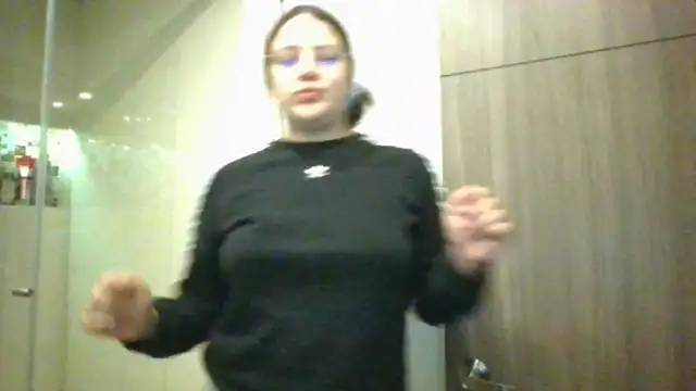  Sarahh 0 online show from 12-17-24, 03:17