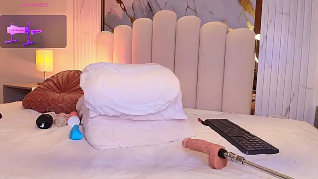 carolriveraa  online show from 01-07-25, 11:03