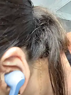 ImAlicee online show from 12-21-24, 01:58