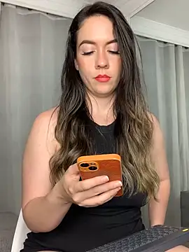 ImAlicee online show from 01-30-25, 04:16