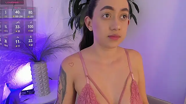 moll1e  online show from 03-22-25, 02:27