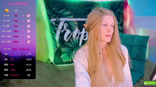 Snapshot of Flash_Summer chatting on 12-13-24, 02:32 Flash Summer online show from 12-13-24, 02:32