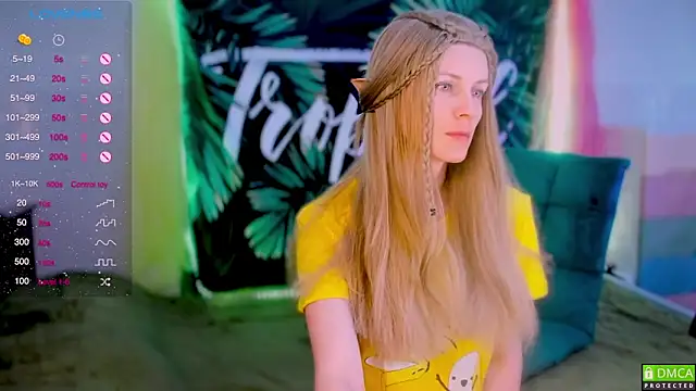 Snapshot of Flash_Summer chatting on 12-28-24, 03:58 Flash Summer online show from 12-28-24, 03:58