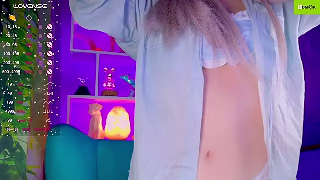 Snapshot of Flash_Summer chatting on 11-16-25, 12:27 Flash Summer online show from 11-16-25, 12:27