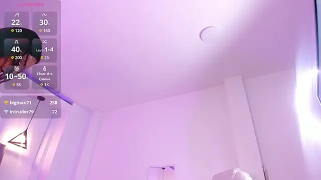 lady nylon  online show from 02-10-25, 03:21