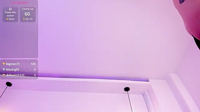 lady nylon  online show from 03-10-25, 06:12