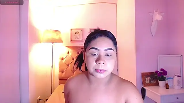 Snapshot of Nahom1_ chatting on 10-14-25, 09:59 Nahom1 online show from 10-14-25, 09:59