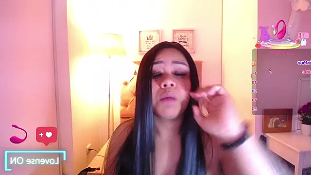 Snapshot of Nahom1_ chatting on 10-28-25, 11:07 Nahom1 online show from 10-28-25, 11:07