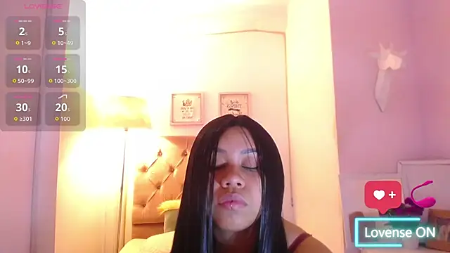 Snapshot of Nahom1_ chatting on 11-19-25, 10:43 Nahom1 online show from 11-19-25, 10:43