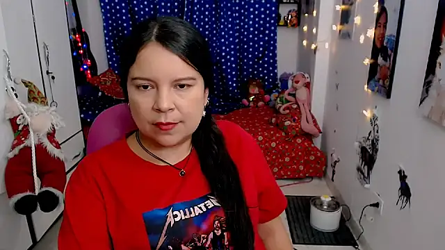 Snapshot of claryssa_ chatting on 12-13-24, 03:38 claryssa online show from 12-13-24, 03:38