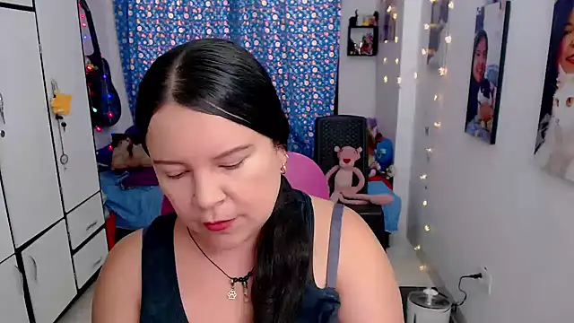 Snapshot of claryssa_ chatting on 09-11-25, 08:20 claryssa online show from 09-11-25, 08:20