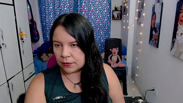 Snapshot of claryssa_ chatting on 10-09-25, 07:56 claryssa online show from 10-09-25, 07:56