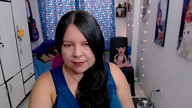 Snapshot of claryssa_ chatting on 10-13-25, 07:36 claryssa online show from 10-13-25, 07:36