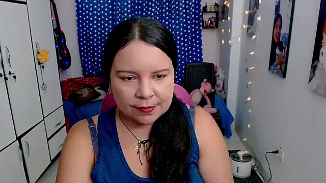 Snapshot of claryssa_ chatting on 11-08-25, 09:46 claryssa online show from 11-08-25, 09:46