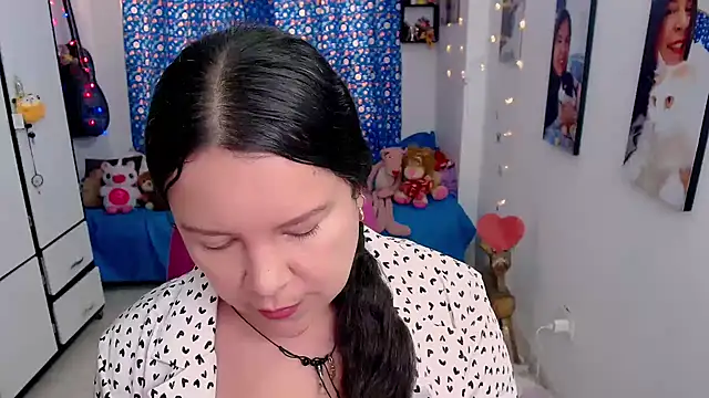 claryssa  online show from 03-22-26, 06:00