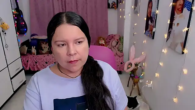 claryssa  online show from 04-26-26, 06:11